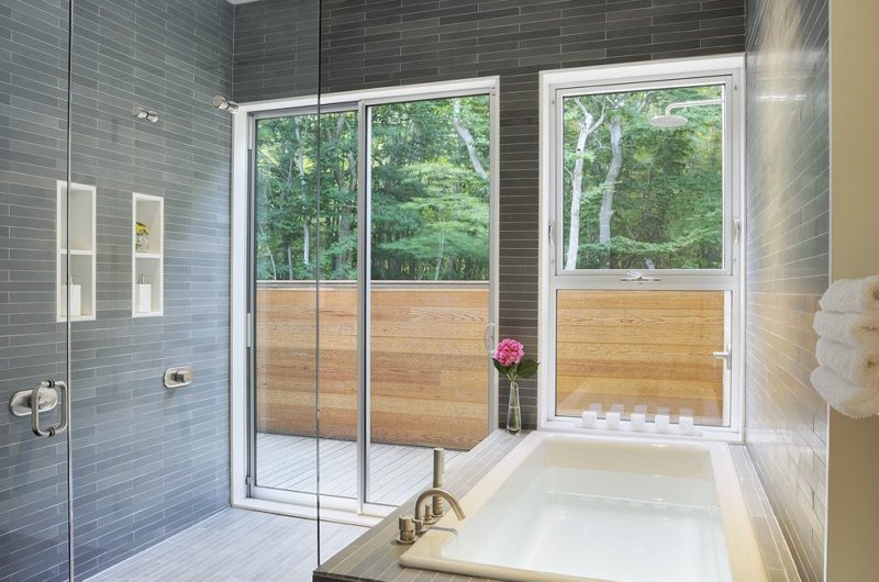 The Deceiving Qual Hill House the deceiving qual hill house 34b1702