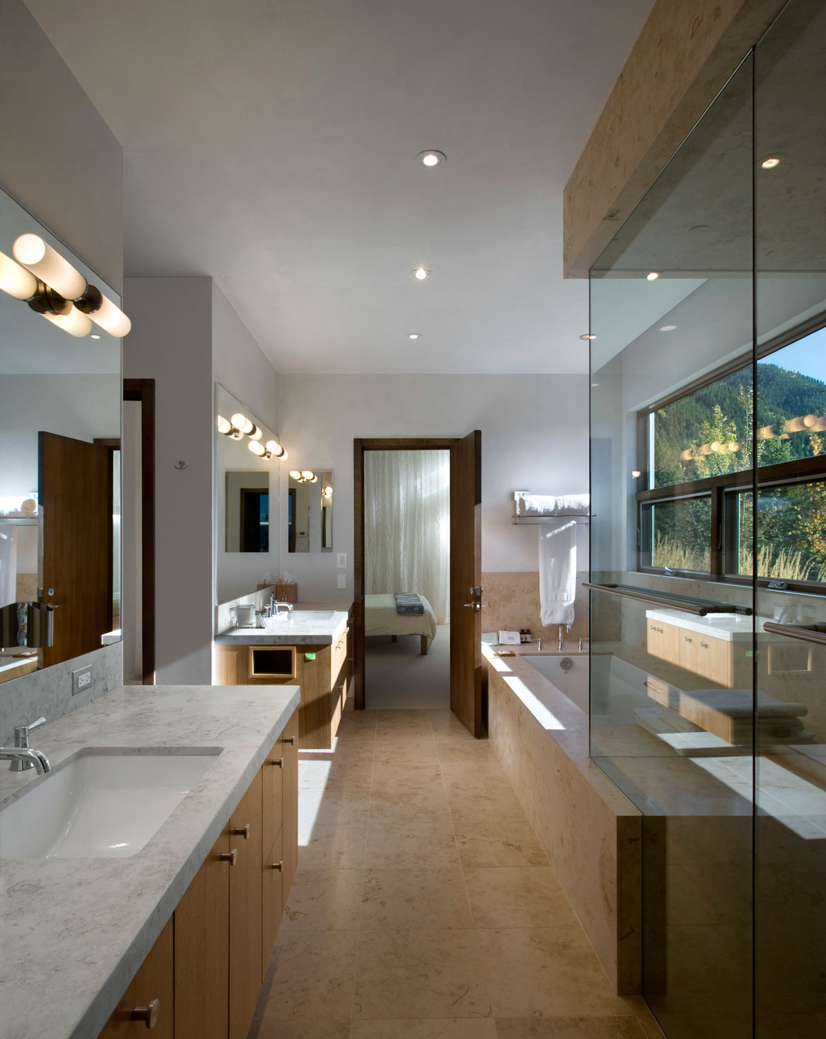 The Spectacular Edge House by Studio B Architects the spectacular edge house by studio b architects 61d2362