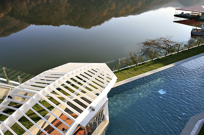 The Stunning Island House by Iroje KHM Architects the stunning island house by iroje khm architects 51ada71