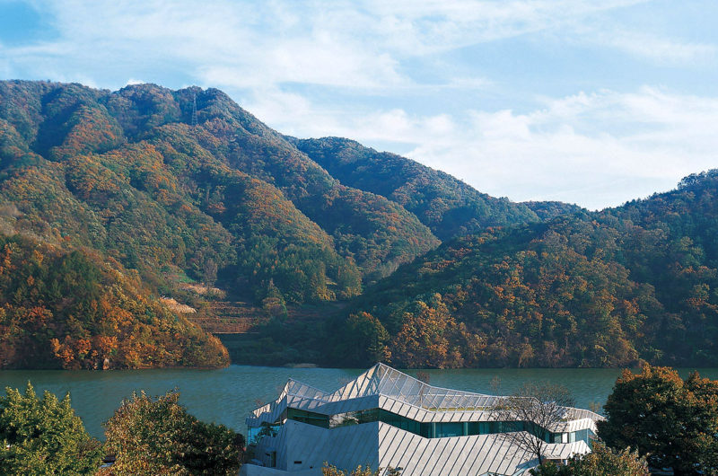 The Stunning Island House by Iroje KHM Architects the stunning island house by iroje khm architects b2ffaac