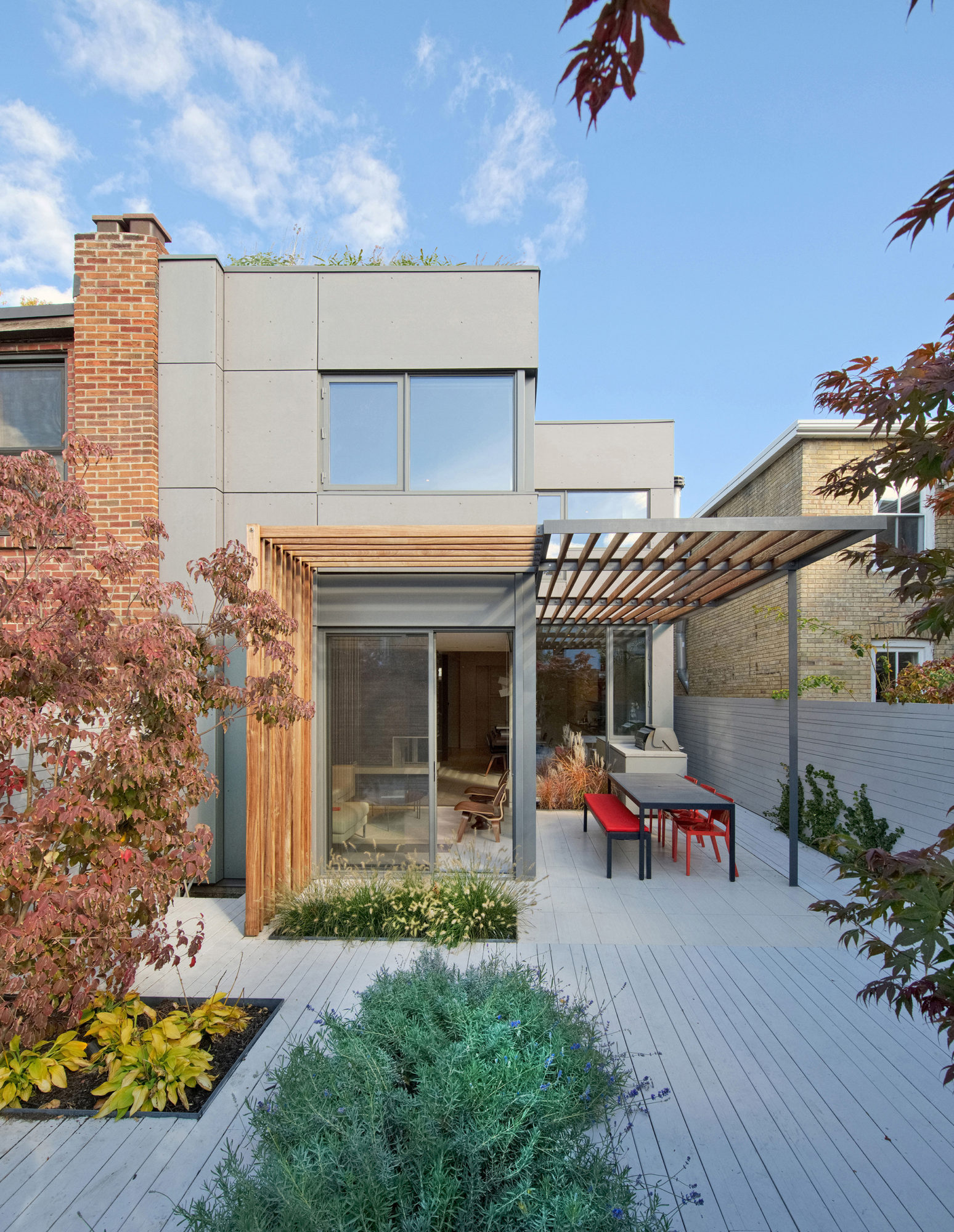 Through House In Toronto, Canada through house in toronto canada db32430