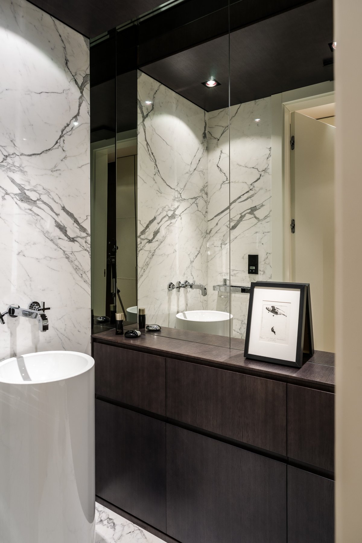 Timeless Warsaw Apartment by Republika Architektury timeless warsaw apartment by republika architektury faacf9c