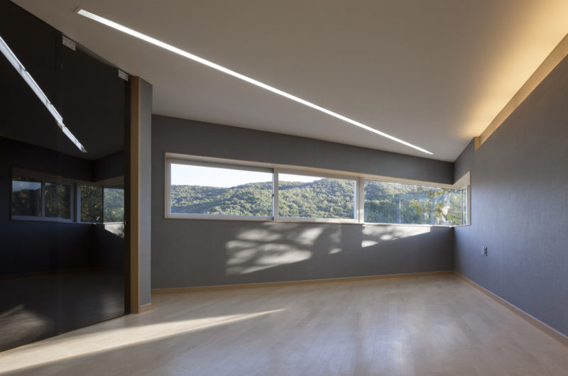 Traditional Korean Curving House by JOHO Architecture traditional korean curving house by joho architecture 02b10bc