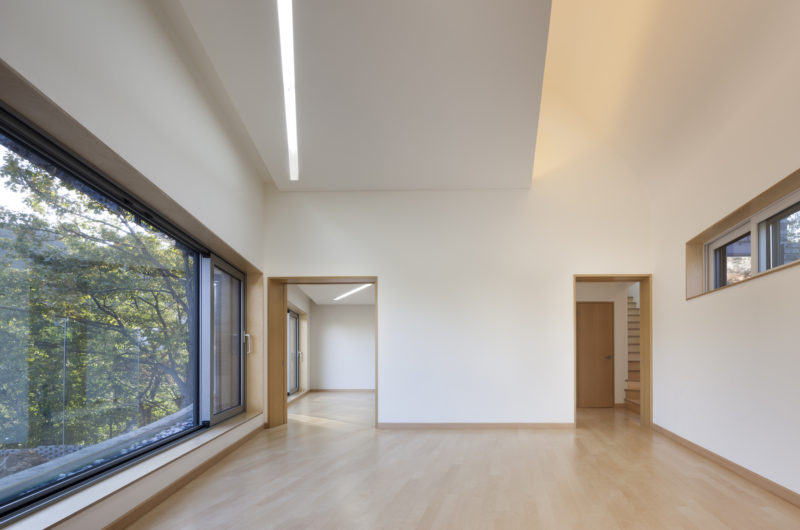 Traditional Korean Curving House by JOHO Architecture traditional korean curving house by joho architecture 27fb5f8