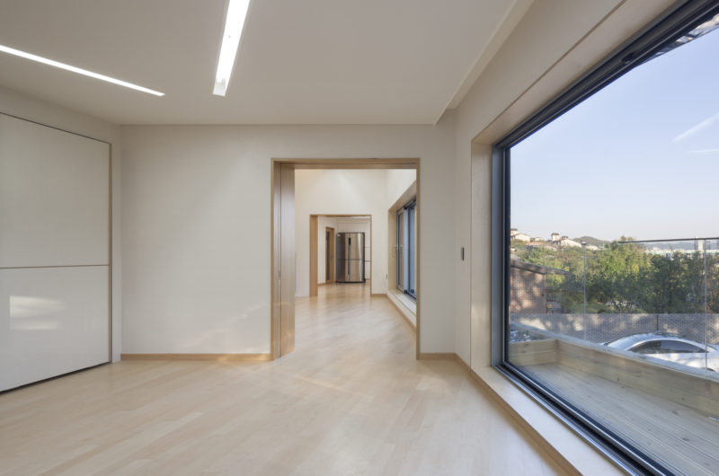 Traditional Korean Curving House by JOHO Architecture traditional korean curving house by joho architecture df1e191