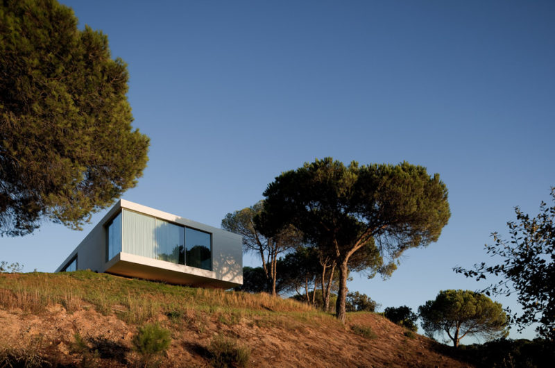 Tranquil House in Melides by Pedro Reis tranquil house in melides by pedro reis 6951284
