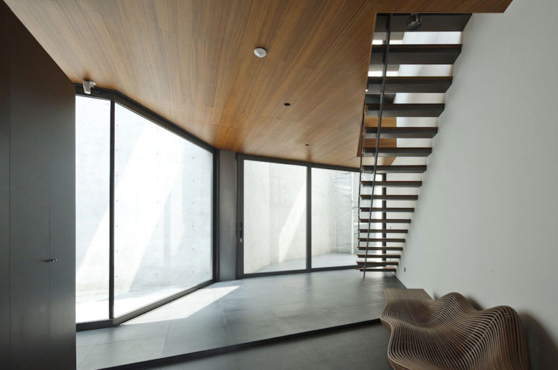 Tranquil SBD25 House by APOLLO Architects & Associates tranquil sbd25 house by apollo architects associates 558f565