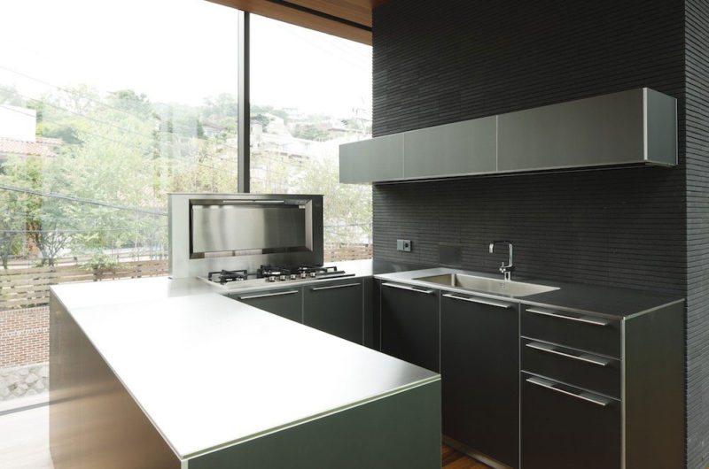 Tranquil SBD25 House by APOLLO Architects & Associates tranquil sbd25 house by apollo architects associates a055100