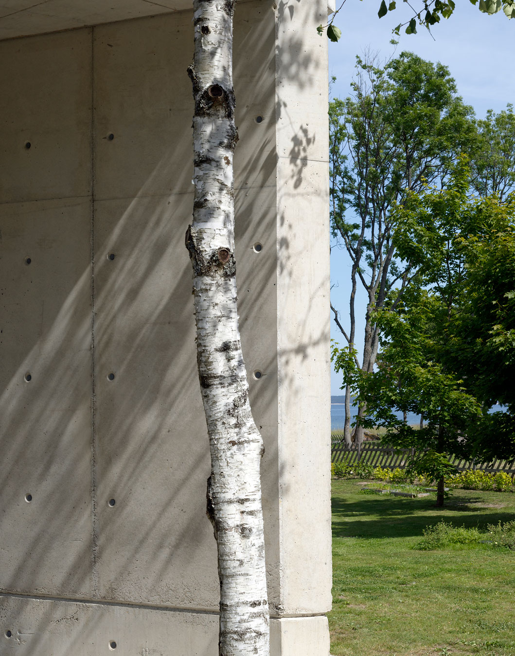 Tranquil Villa Lokaator by Kavakava Architects tranquil villa lokaator by kavakava architects 9b9ebe6