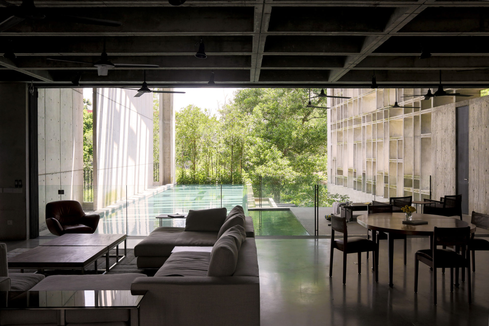 Tropical Box House In Kuala Lumpur, Malaysia tropical box house in kuala lumpur malaysia 59aaa34