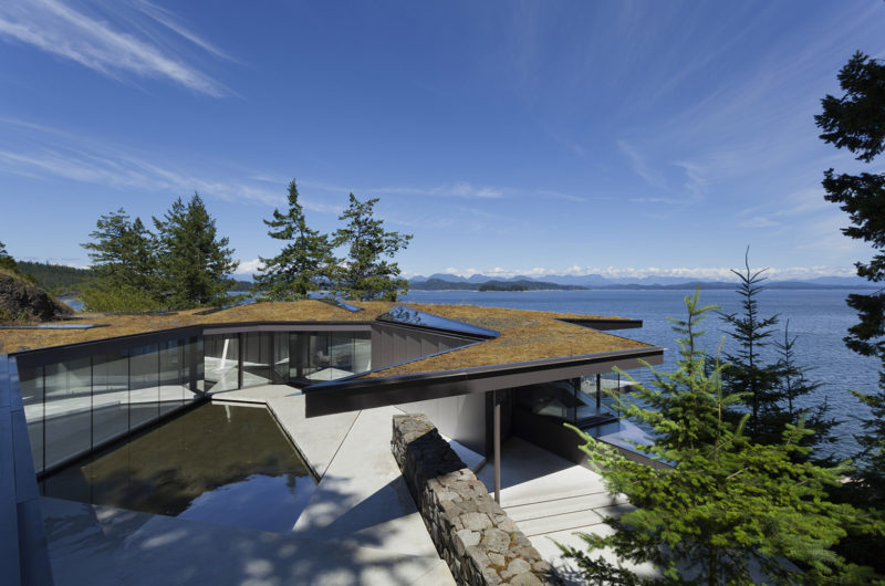 Tula House In British Columbia, Canada tula house in british columbia canada c1946f0