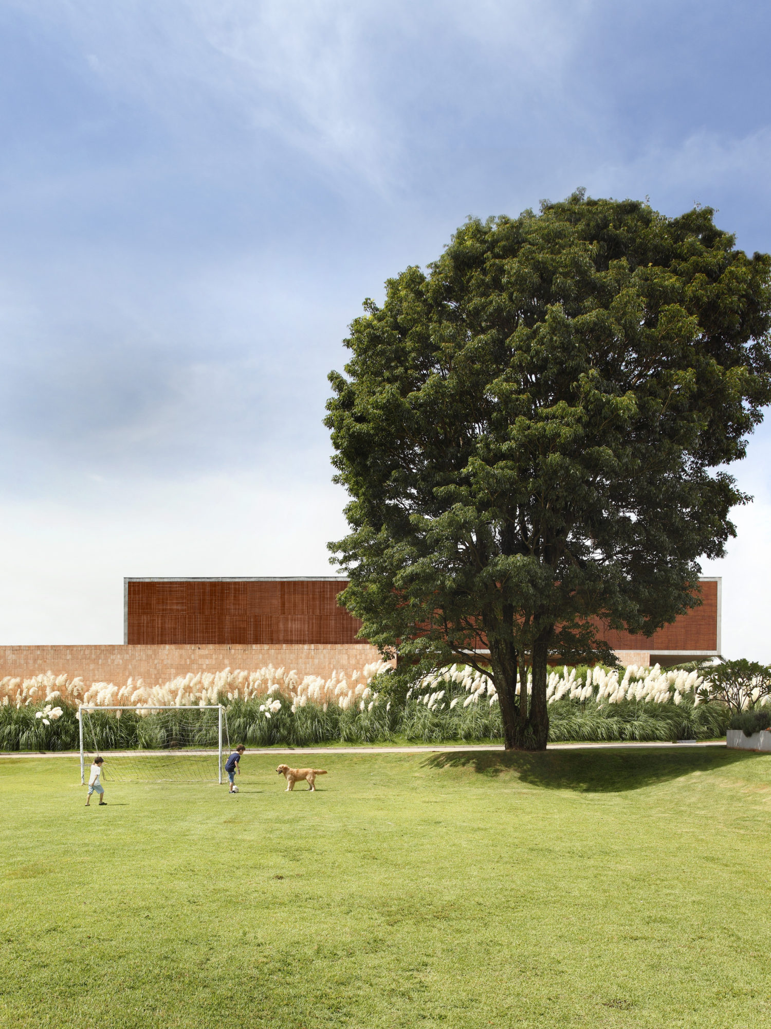 Unique BT House in Sao Paulo, Brazil unique bt house in sao paulo brazil bbf8db8