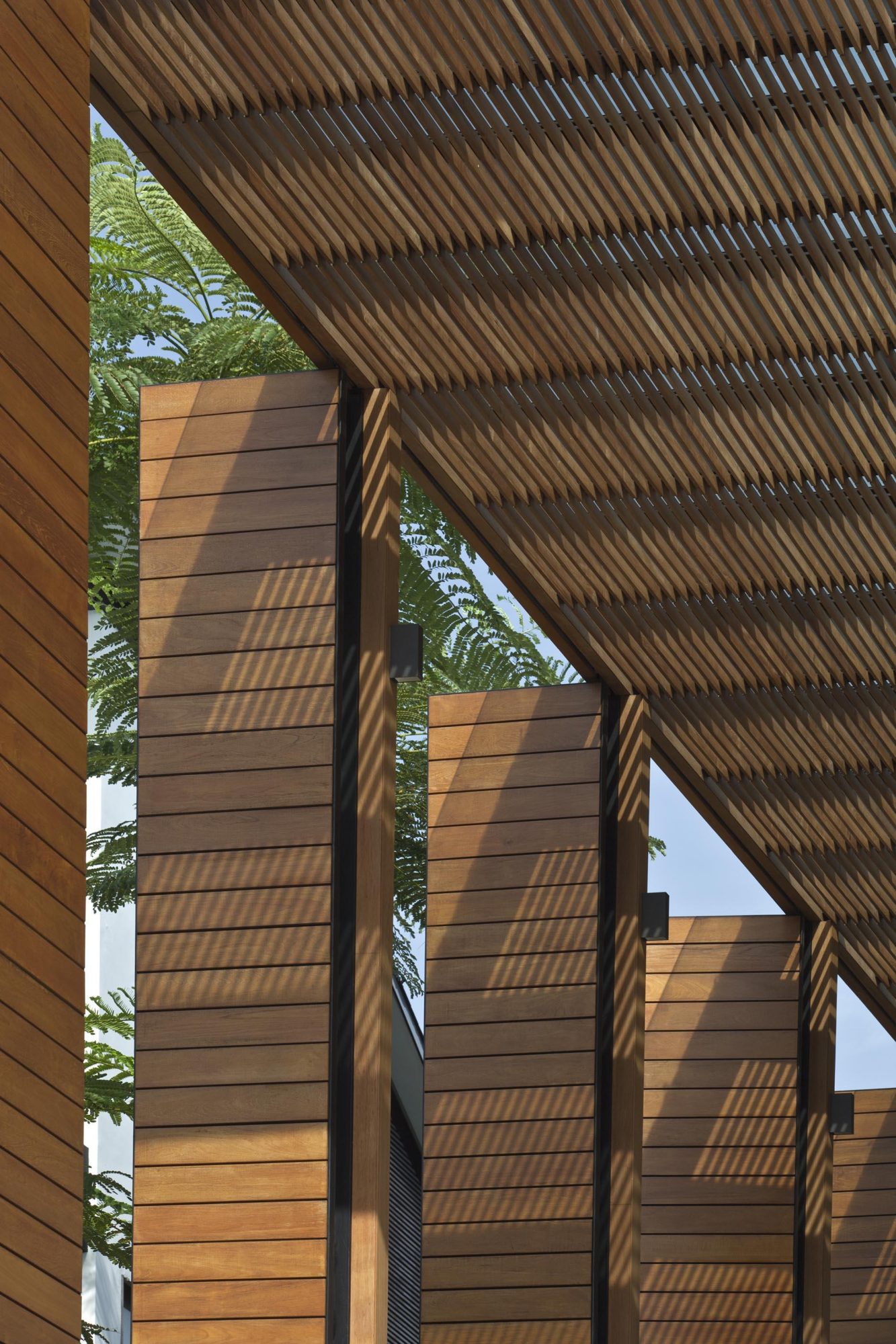 Upgraded Cove Way House by Bedmar and Shi upgraded cove way house by bedmar and shi e6a9675