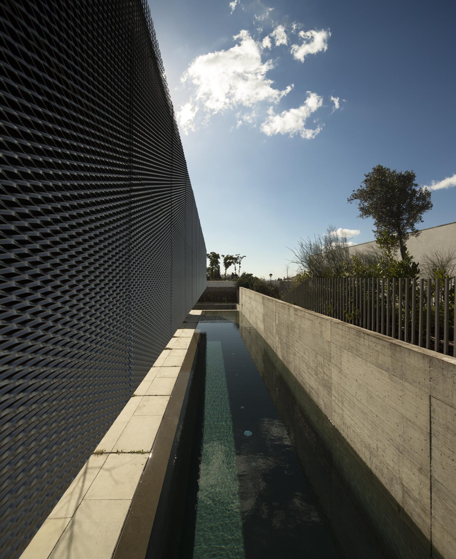 Utopia Villa In Carnaxide, Portugal utopia villa in carnaxide portugal 10797e5