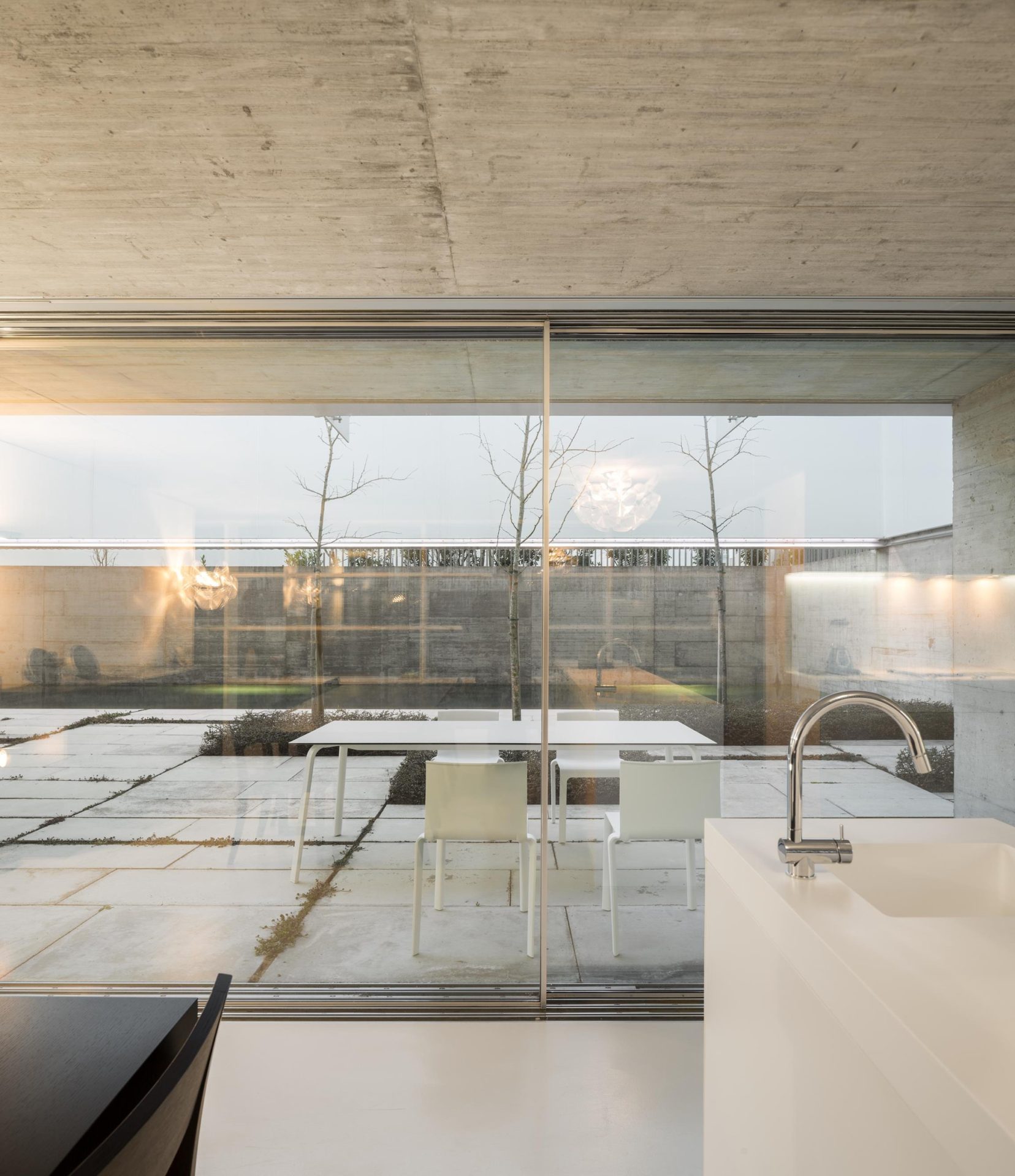 Utopia Villa In Carnaxide, Portugal utopia villa in carnaxide portugal 1418eab