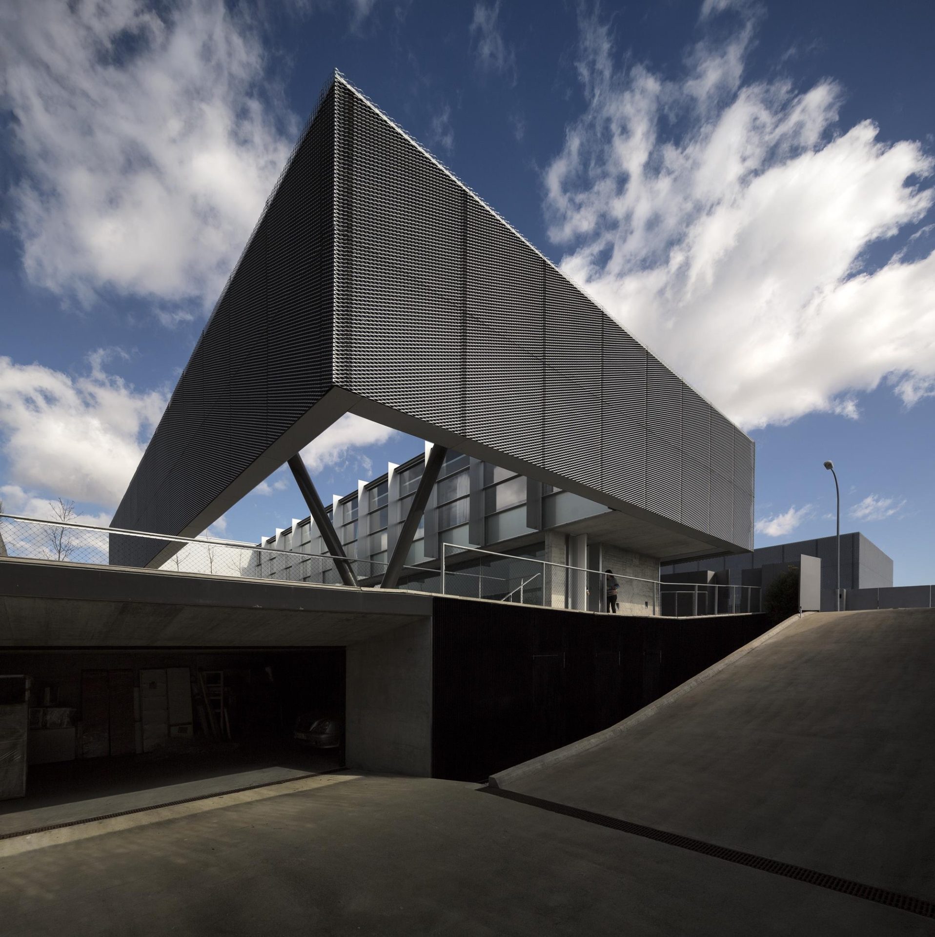 Utopia Villa In Carnaxide, Portugal utopia villa in carnaxide portugal 4dc7584