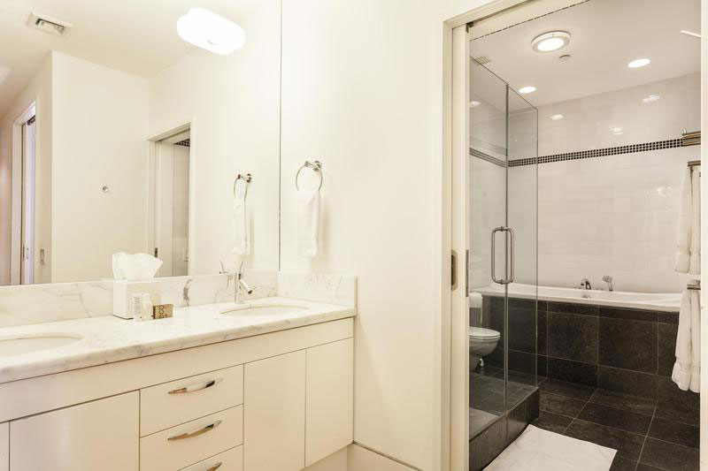 Vivid Apartment in Manhattan, New York vivid apartment in manhattan new york 2998c0f