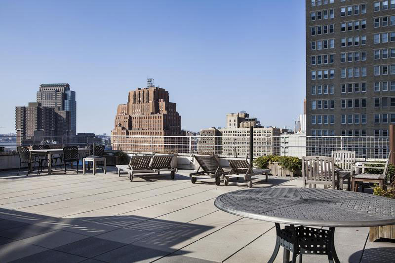 Vivid Apartment in Manhattan, New York vivid apartment in manhattan new york 7da7bda