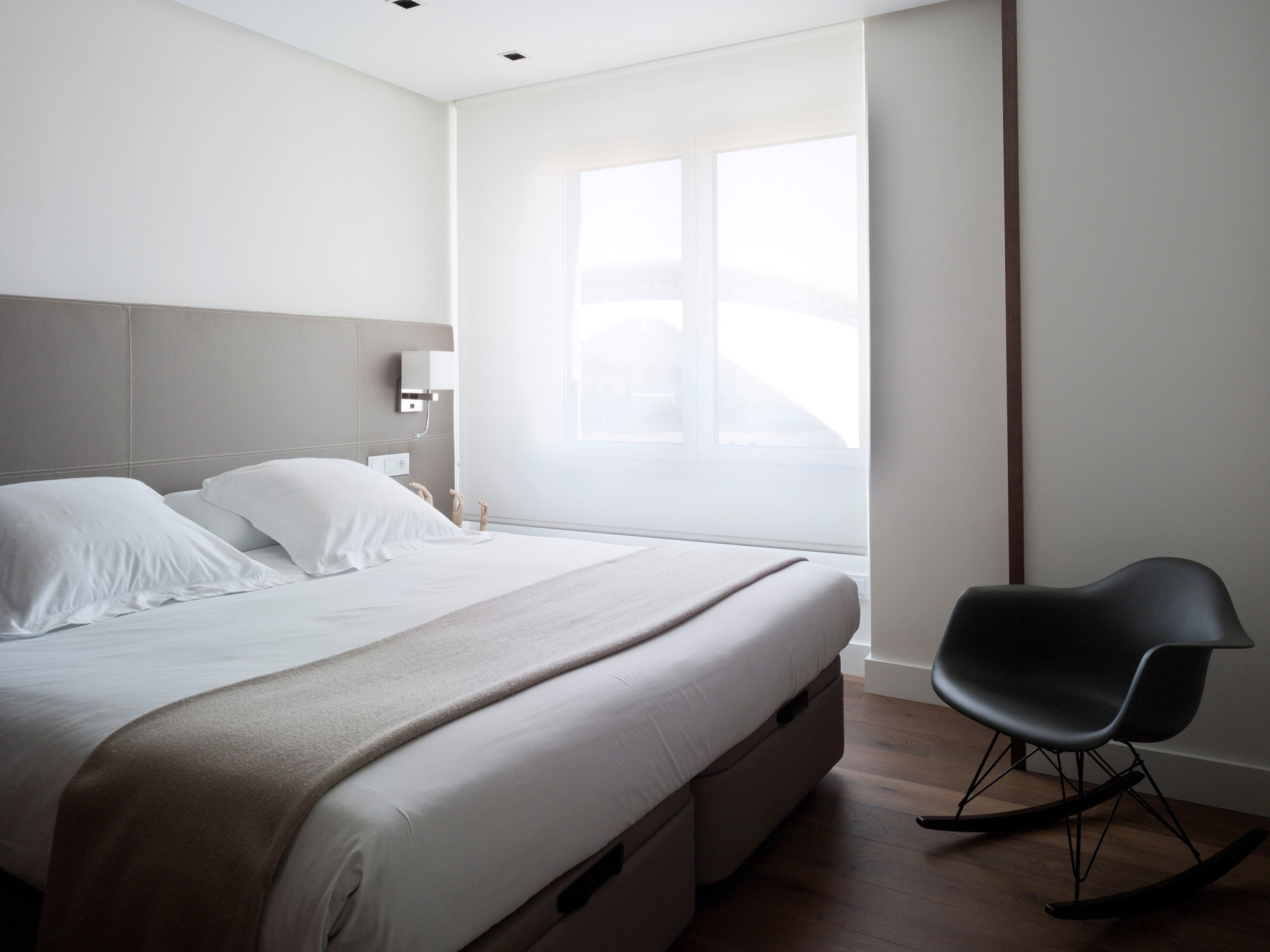 Vivienda Ciudad de las Artes In Valencia, Spain vivienda ciudad de las artes in valencia spain 9810b2e