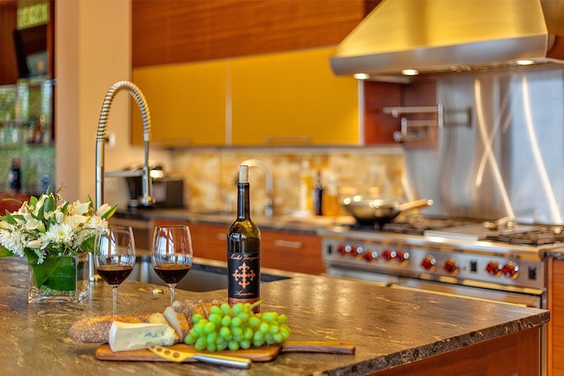 Wonderful Lakeside Home In Bellevue, Washington wonderful lakeside home in bellevue washington ea855b6