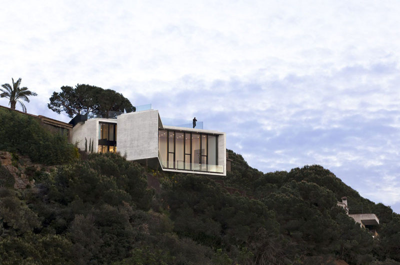 Adaptable X-House by Cadaval & Solà-Morales adaptable x house by cadaval sol morales 9014654