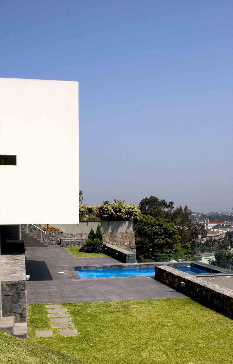 Bounded House in Las Casuarinas by Javier Artadi bounded house in las casuarinas by javier artadi 99f3e39