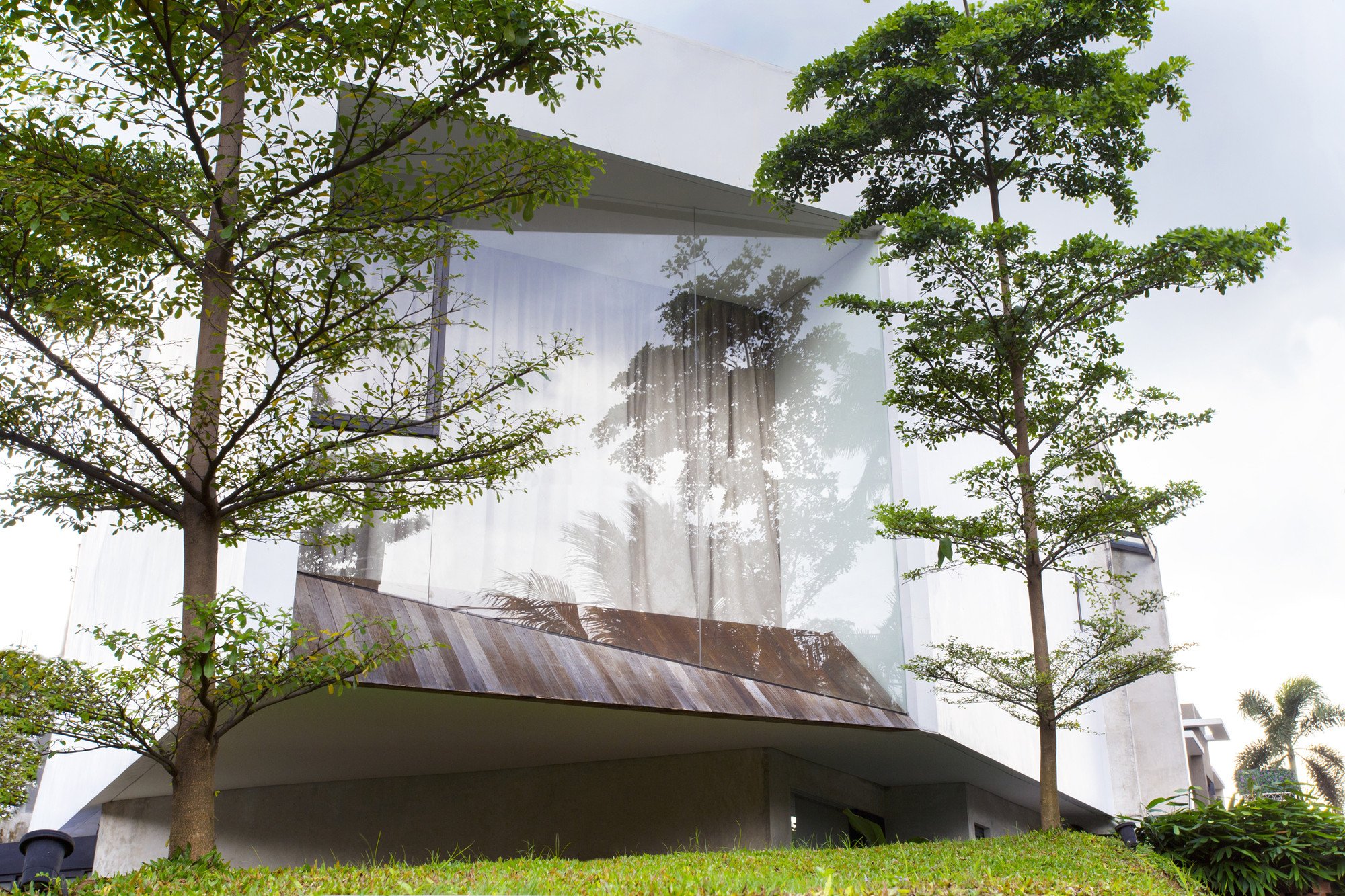 Breathing House In Serpong, Indonesia breathing house in serpong indonesia 5a56dc7