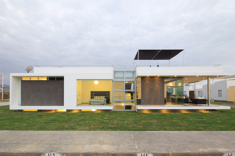 Contemporary Casa V2 in Playa Las Gaviotas, Peru contemporary casa v2 in playa las gaviotas peru 3b6471d