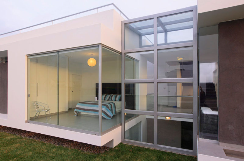 Contemporary Casa V2 in Playa Las Gaviotas, Peru contemporary casa v2 in playa las gaviotas peru 85afdee