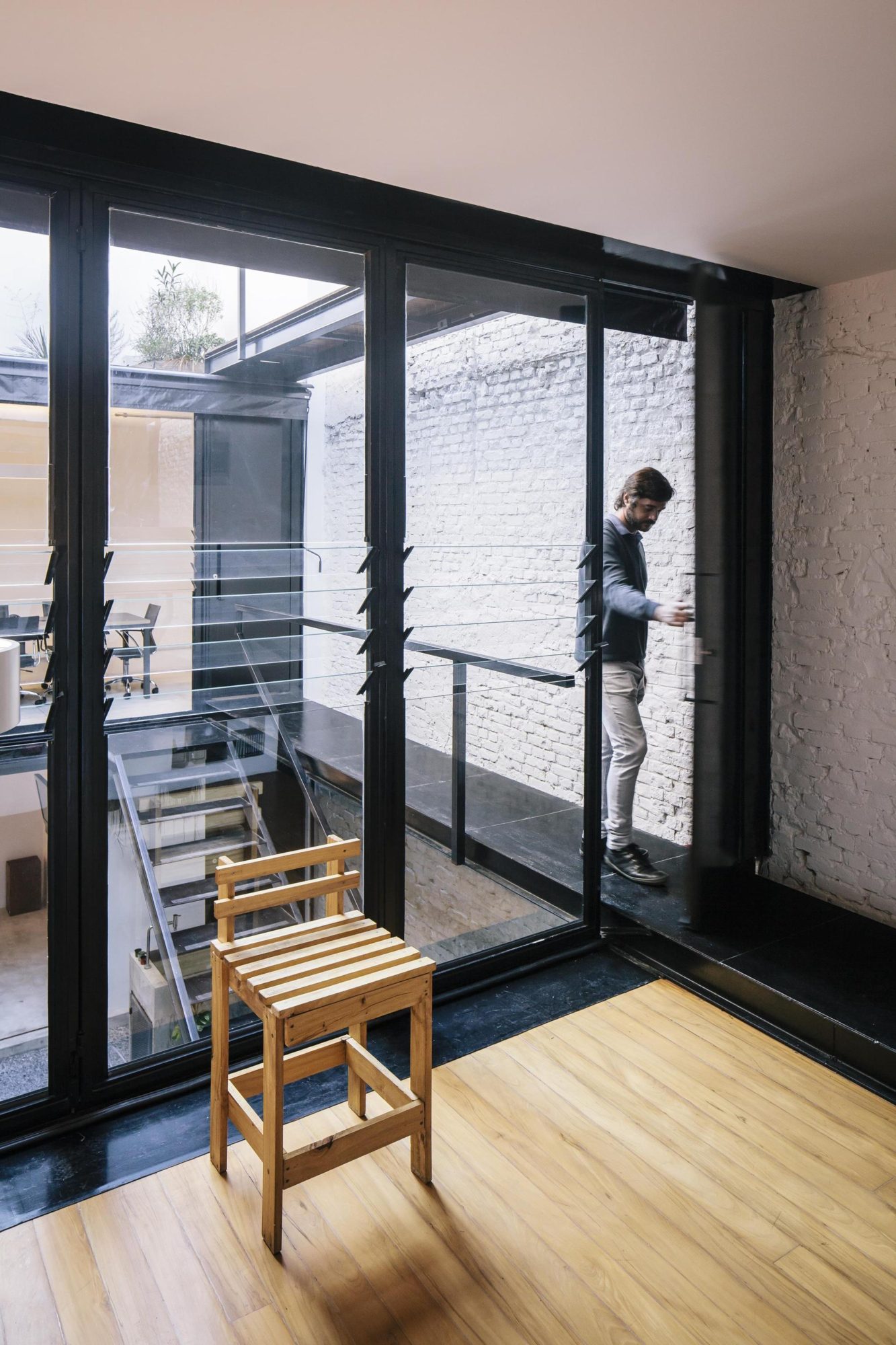 Contemporary Produtora Kana Project by AR Arquitectos contemporary produtora kana project by ar arquitectos e8976eb