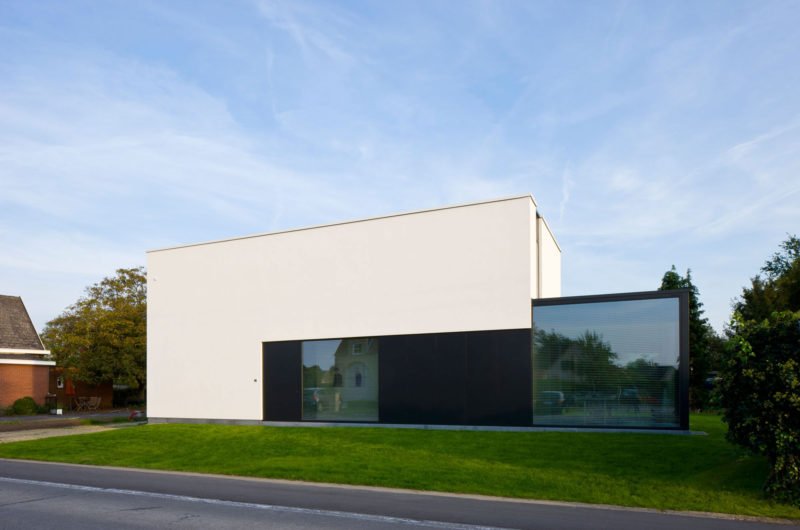 Contemporary Sustainable House WR by Niko Wauters contemporary sustainable house wr by niko wauters 52f9dea