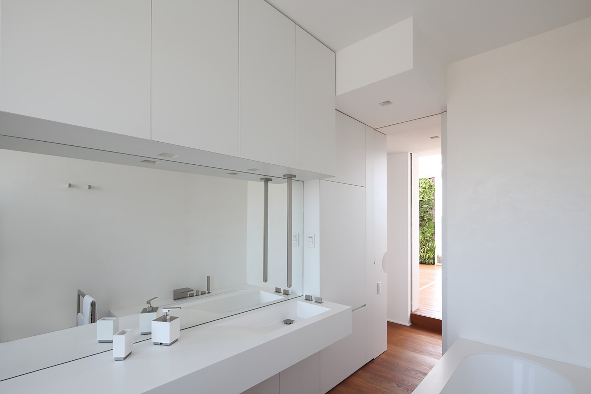 Cozy And Contemporary Apartment T In Milan, Italy cozy and contemporary apartment t in milan italy 1445c8c