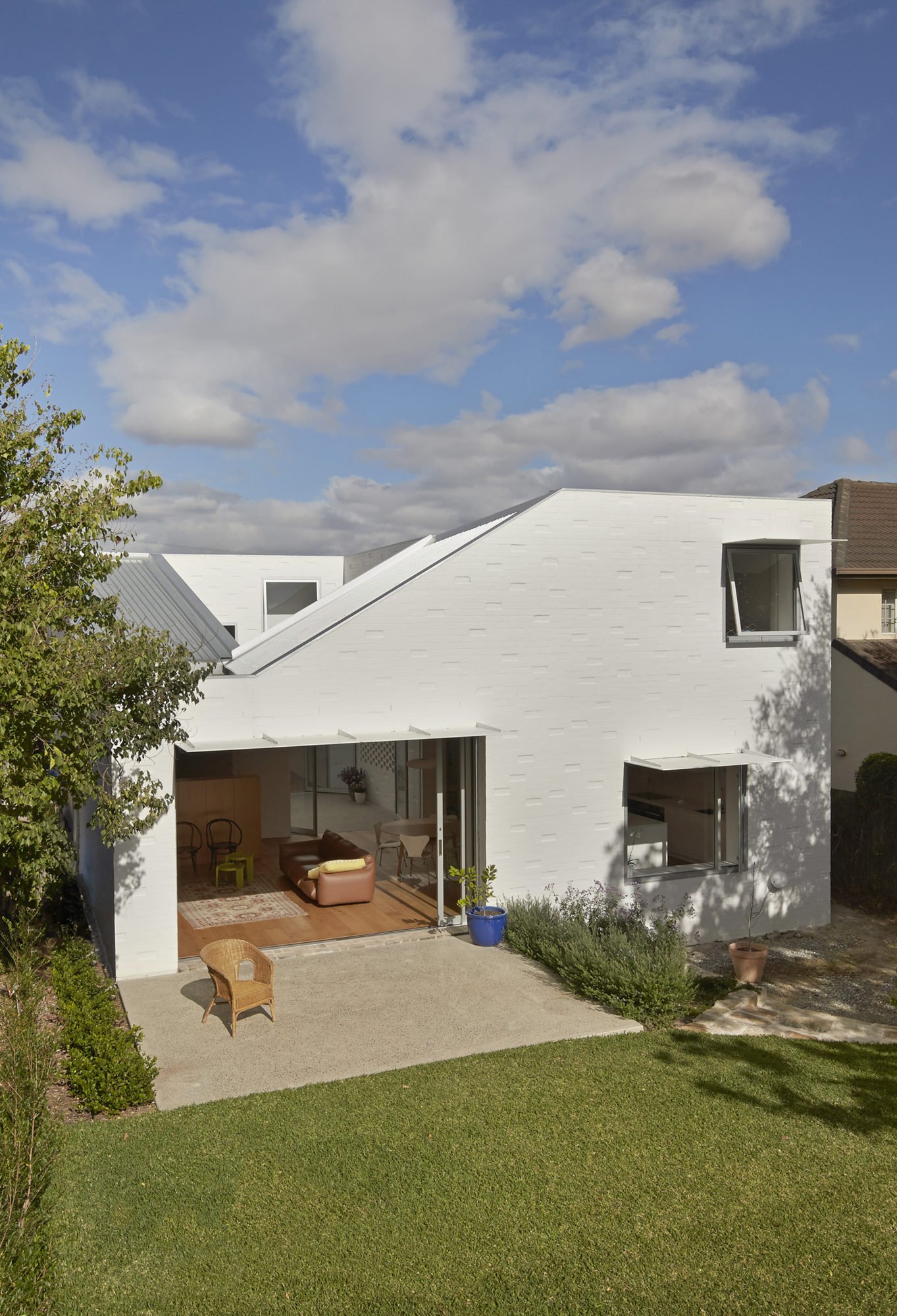 Cozy And Modern Residence In Riverview, Australia cozy and modern residence in riverview australia fd61454