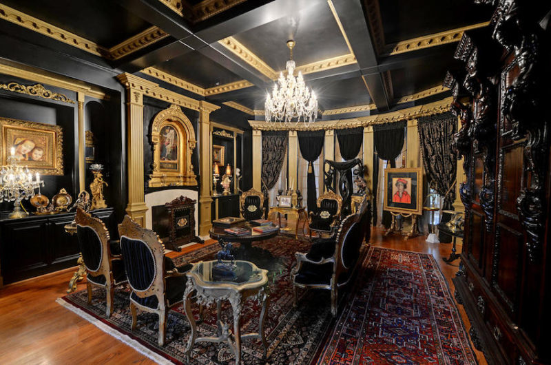 Extravagant European in The River Club in Georgia, USA extravagant european in the river club in georgia usa 31c9466