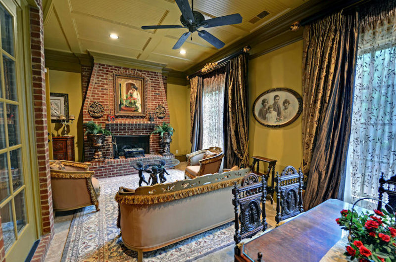 Extravagant European in The River Club in Georgia, USA extravagant european in the river club in georgia usa 4db8bf2