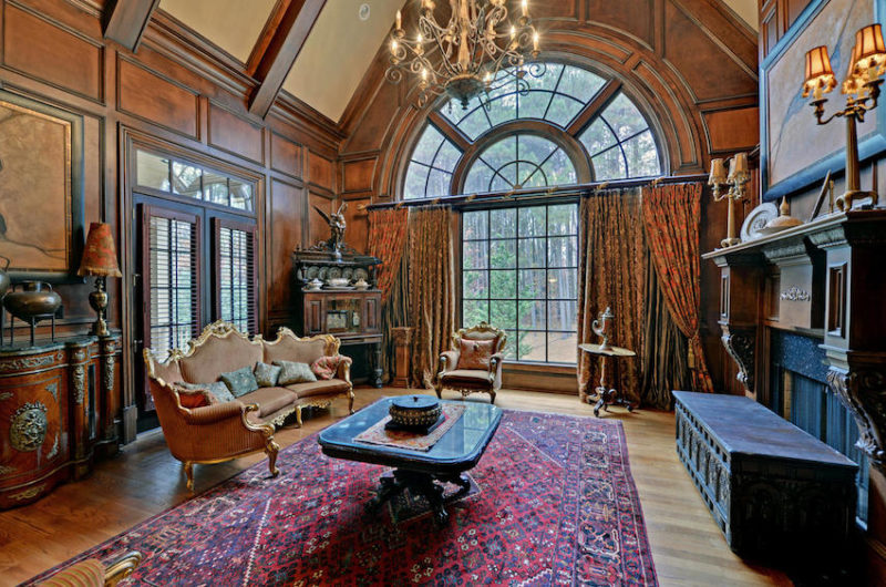 Extravagant European in The River Club in Georgia, USA extravagant european in the river club in georgia usa 6b280df