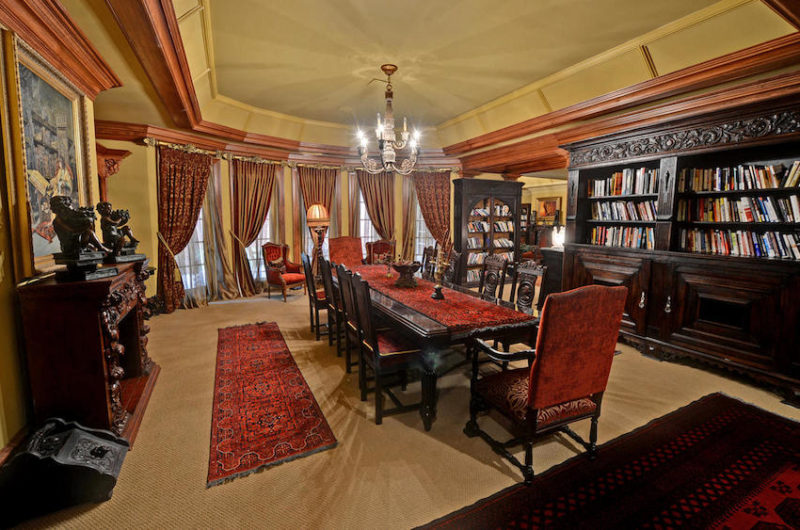 Extravagant European in The River Club in Georgia, USA extravagant european in the river club in georgia usa bf00b8b