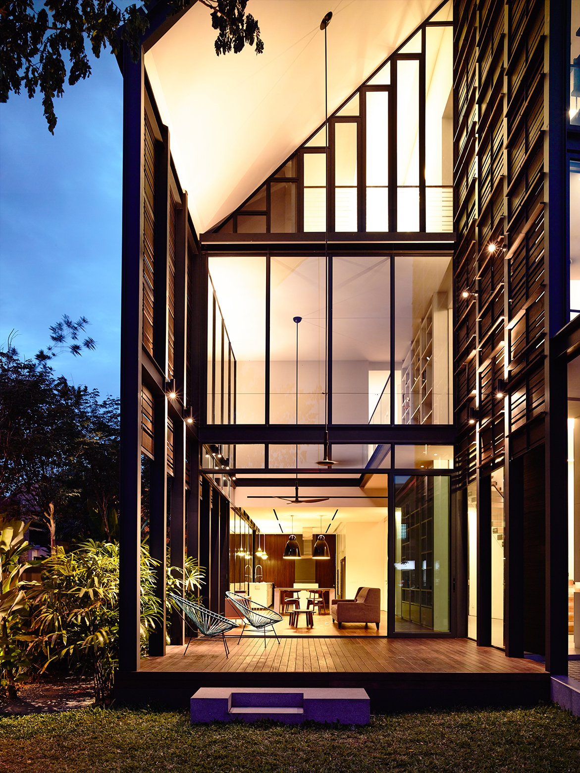 Faber Terrace In Singapore By HYLA Architects faber terrace in singapore by hyla architects 9eb8e1e