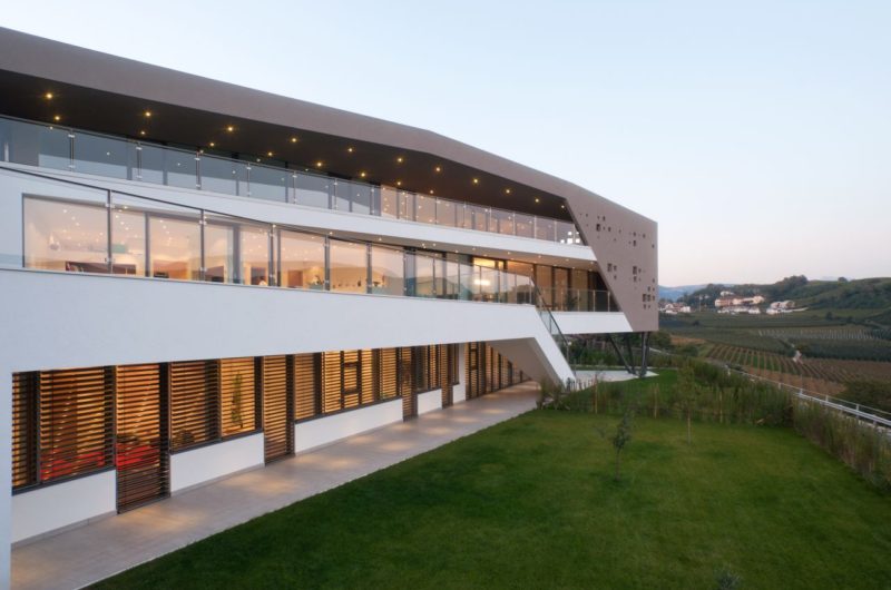 Giacomuzzi Duplex by Monovolume Architecture + Design giacomuzzi duplex by monovolume architecture design 3d89f1a