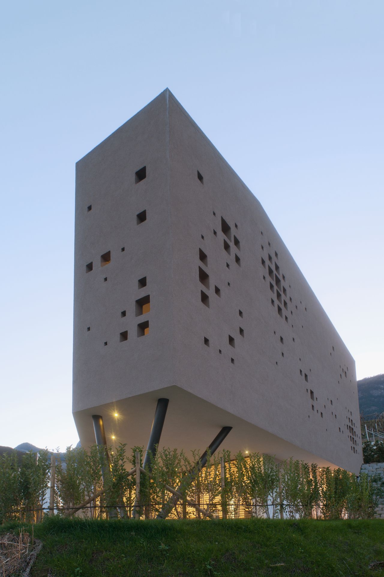 Giacomuzzi Duplex by Monovolume Architecture + Design giacomuzzi duplex by monovolume architecture design d4d8a23