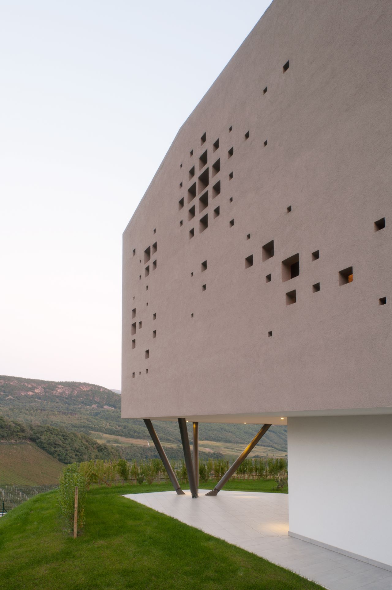 Giacomuzzi Duplex by Monovolume Architecture + Design giacomuzzi duplex by monovolume architecture design f632dc1