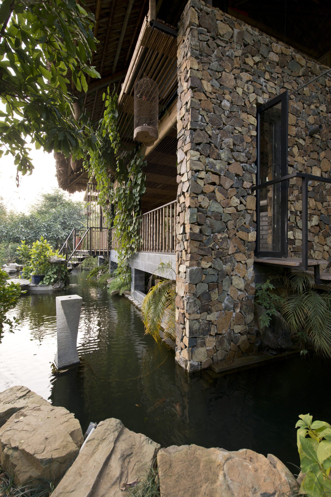 Hillside House In Hoà Bình, Vietnam hillside house in ho bnh vietnam e3417a7