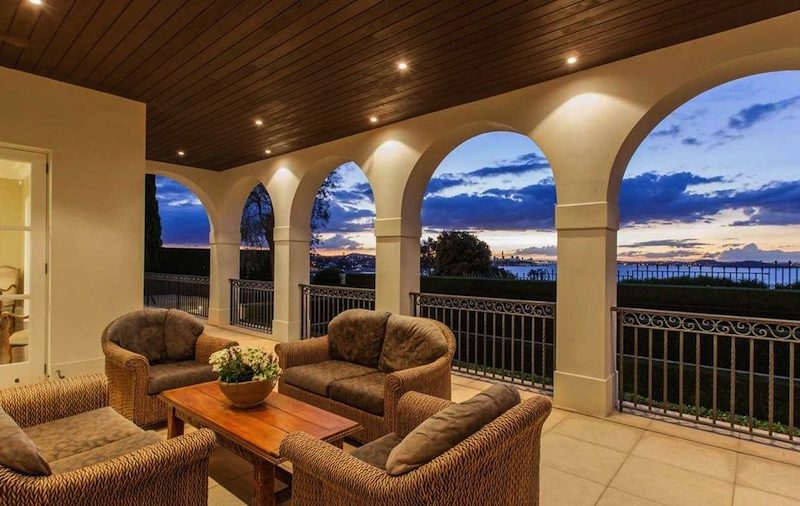 Imposing Villa Belvedere in Auckland, New Zealand imposing villa belvedere in auckland new zealand 223caef