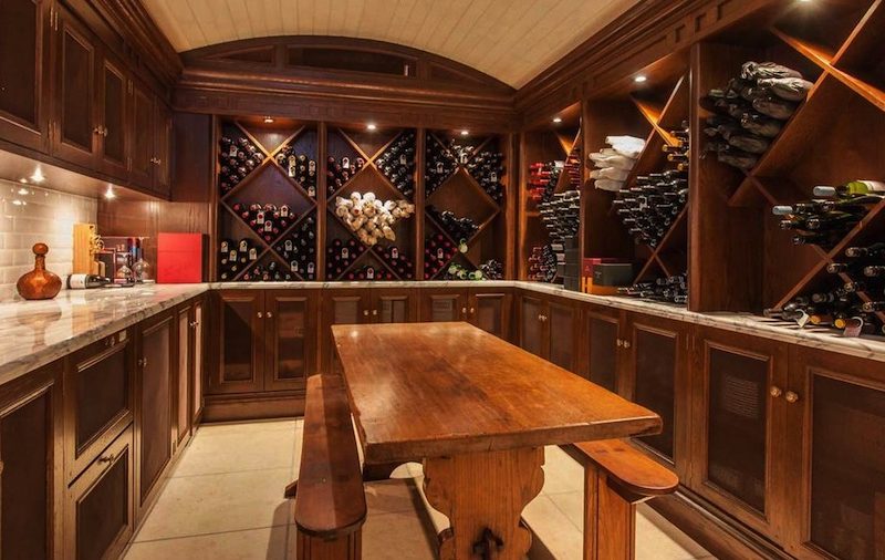 Imposing Villa Belvedere in Auckland, New Zealand imposing villa belvedere in auckland new zealand 3580368