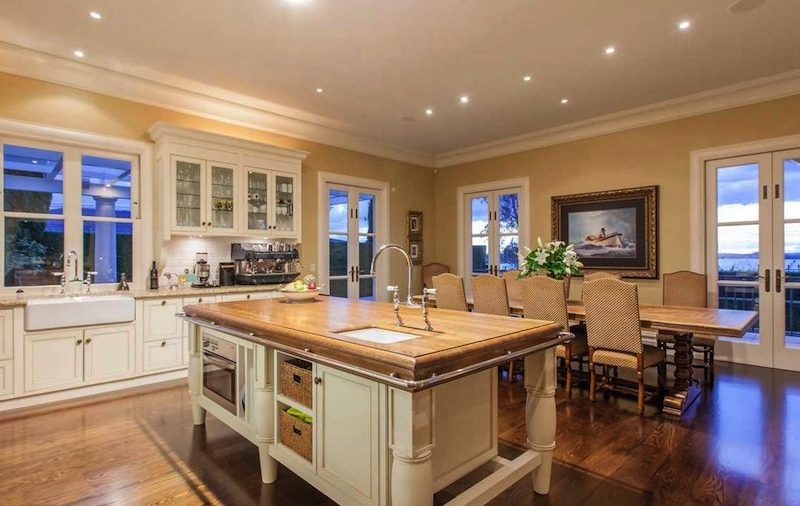 Imposing Villa Belvedere in Auckland, New Zealand imposing villa belvedere in auckland new zealand 5e1cf02