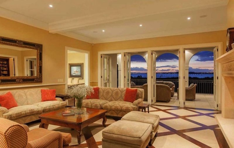 Imposing Villa Belvedere in Auckland, New Zealand imposing villa belvedere in auckland new zealand 8a57910