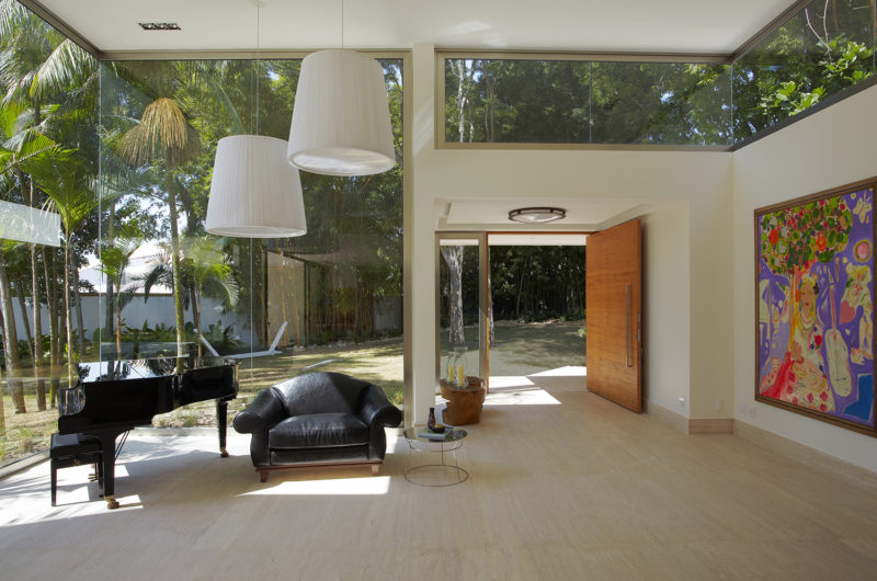 Impressive Morumbi Residence In São Paulo, Brazil impressive morumbi residence in so paulo brazil 1c0df21