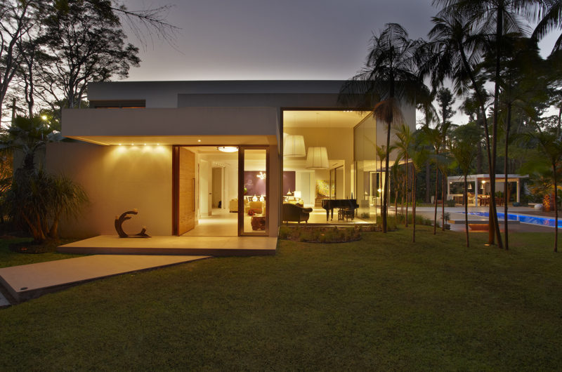 Impressive Morumbi Residence In São Paulo, Brazil impressive morumbi residence in so paulo brazil 31a2d14