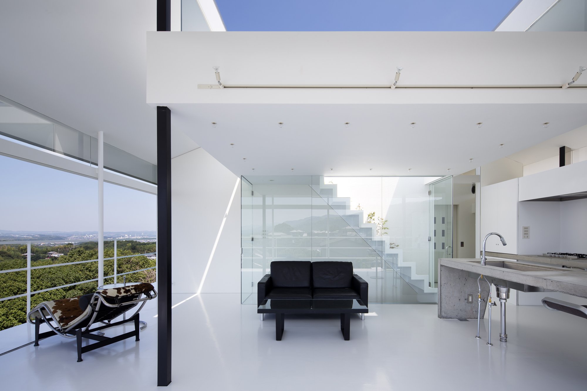 Minimalistic House Nara-zaka In Nara, Japan minimalistic house nara zaka in nara japan fe4e7bc