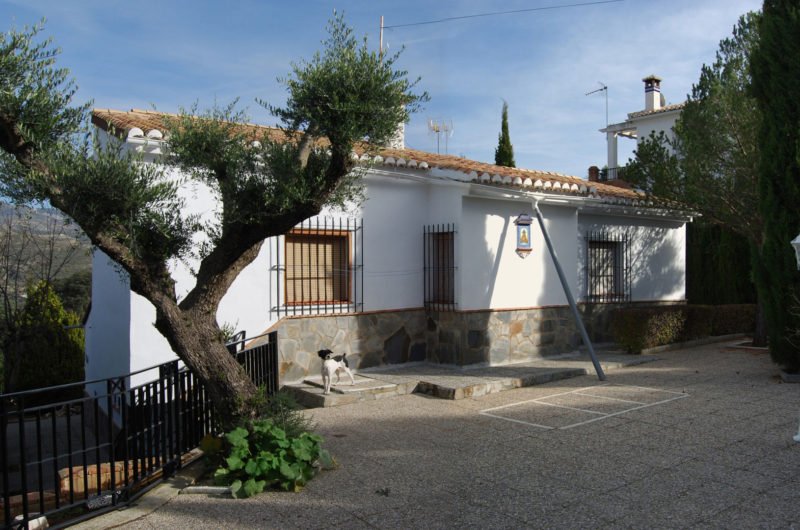 Modern and Elegant C&C House in Granada, Spain modern and elegant cc house in granada spain 37b10d4